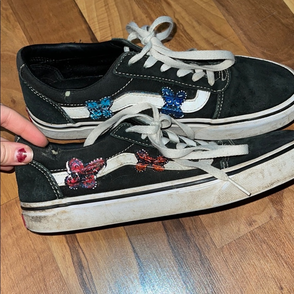 Customized vans - Picture 2 of 2